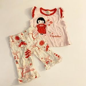 Sz 6 mos VGUC Disney “it’s a small world” outfit